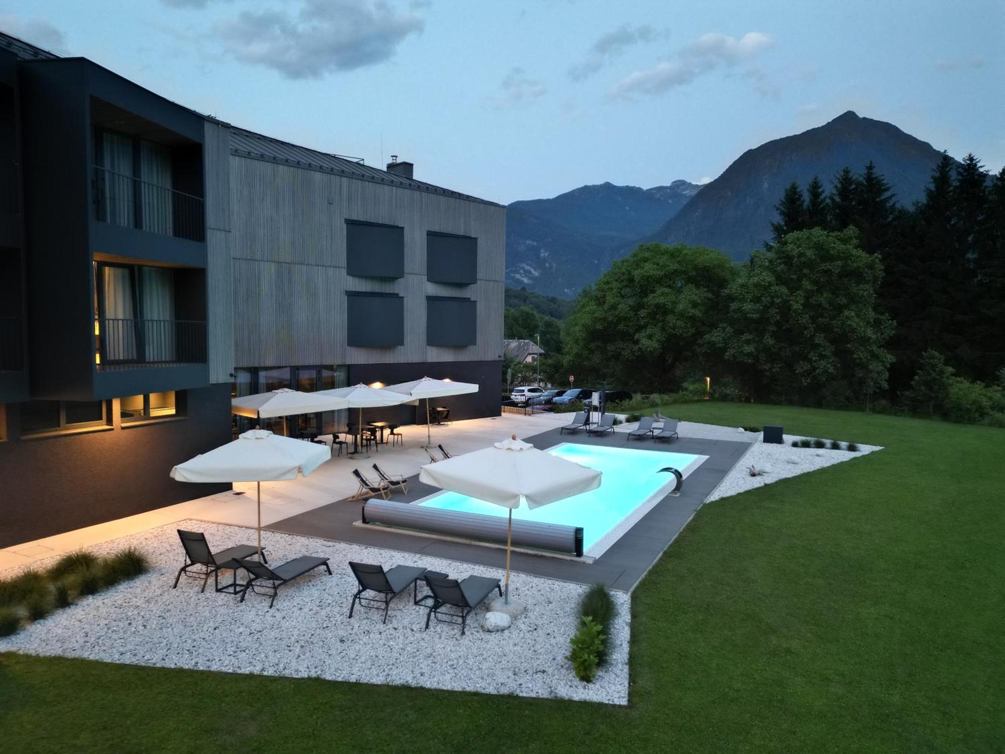 Hotel Soca Bovec Ngoại thất bức ảnh